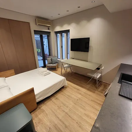 Cozy Kolonaki Studio-2